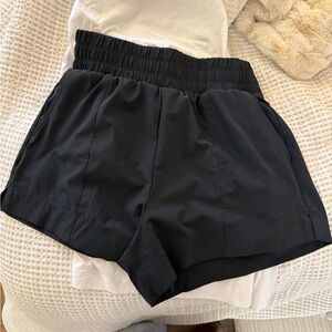 Women's Black traveler shorts (Abercrombie)